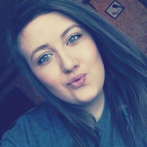 Meet your Posher, Hailey